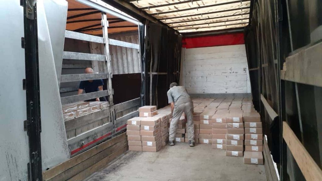 Iranian dried apricot supplier